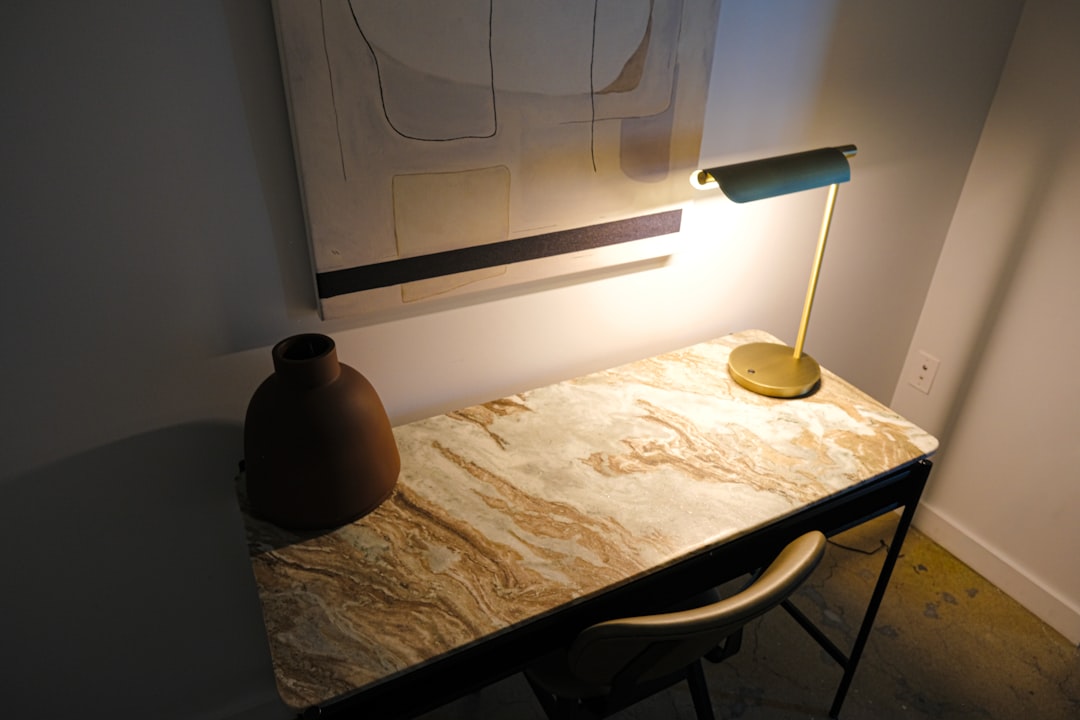 Photo Diamond Fabric Table Lamp